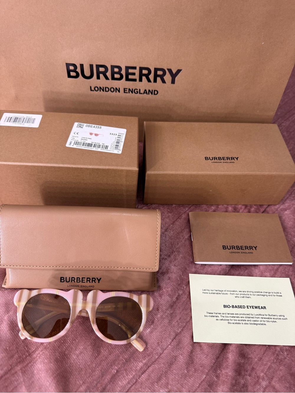 Burberry Pink Teddy Bear  Marble Round Sunglasses almost new